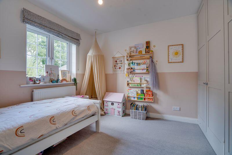 Bedroom 2 picture 2