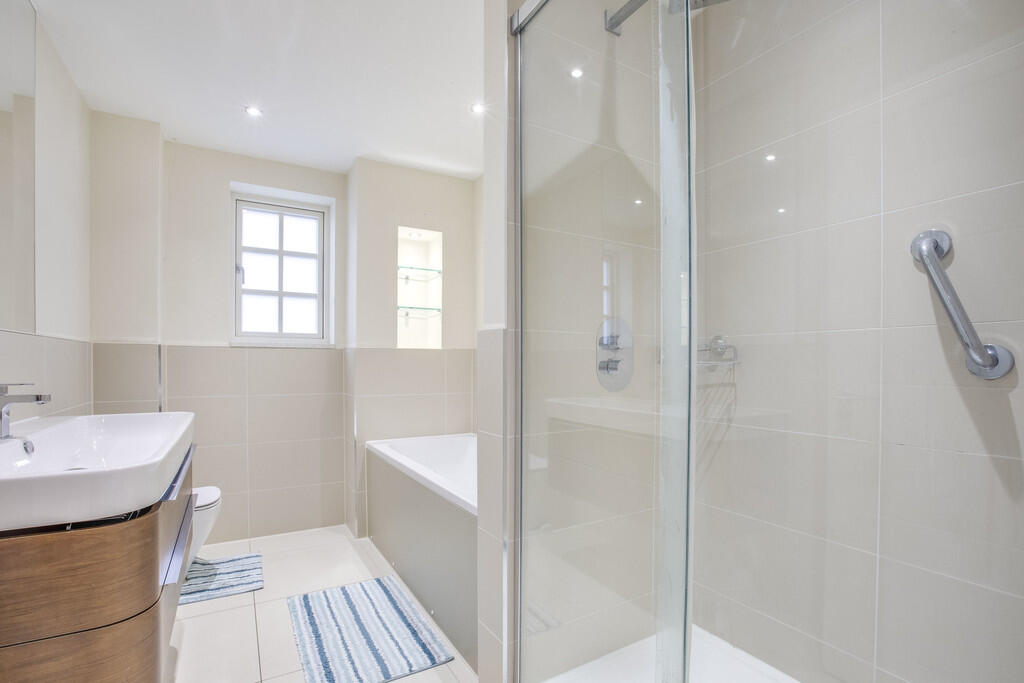 12D The Meadowfie...