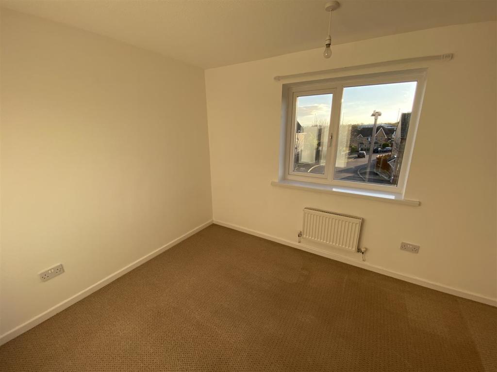 Bedroom 1.jpeg