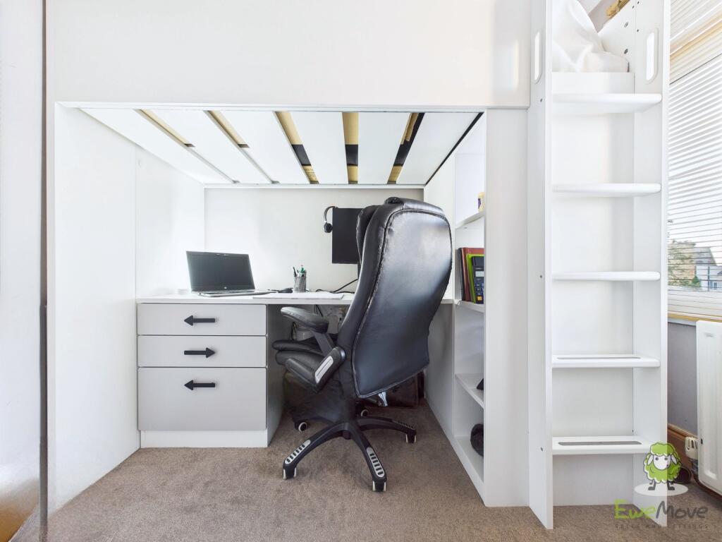 CAM01543G0-PR0139-STILL060