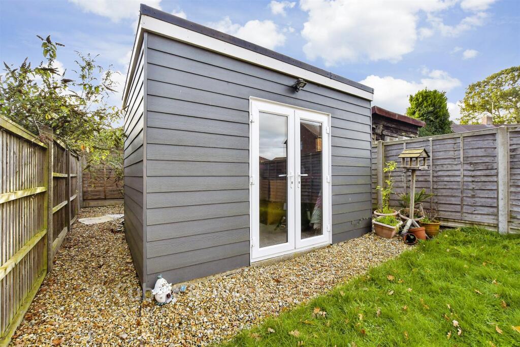 Workshop/Outbuildings