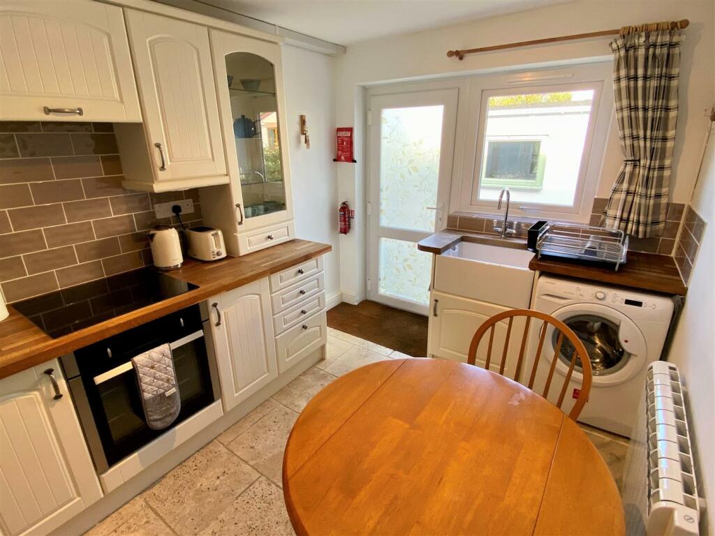 Sparrow Cottage Kitchen