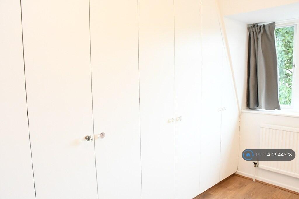 Super Large Built-In Wardrobe 