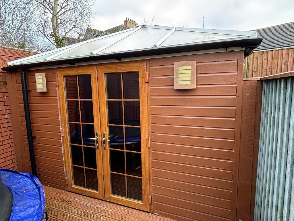 Summerhouse / Gym