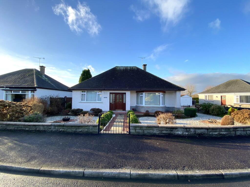 15 Fairfield Crescent, Dumfries, DG1 4BW - Braidwo