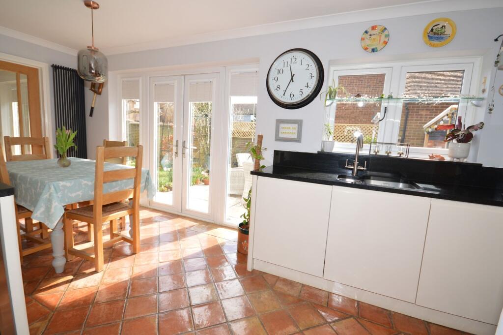 Kitchen/Breakfast Room