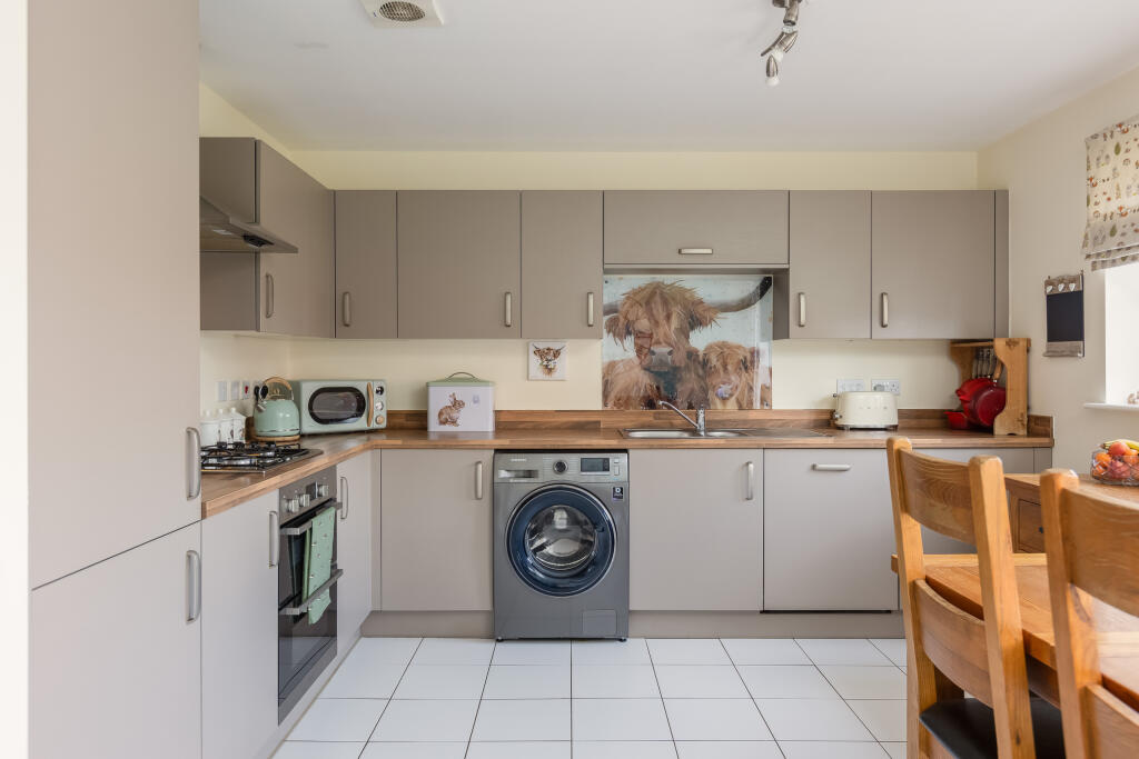 Headland Rise 16 Kitchen Diner-2