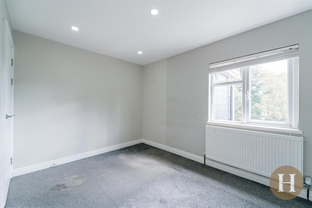 Hadleigh Estate Agents-28.jpg