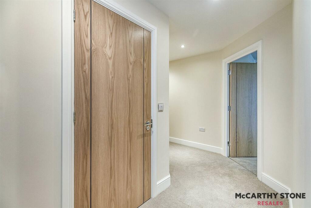 3elmtreecourt-2.jpg