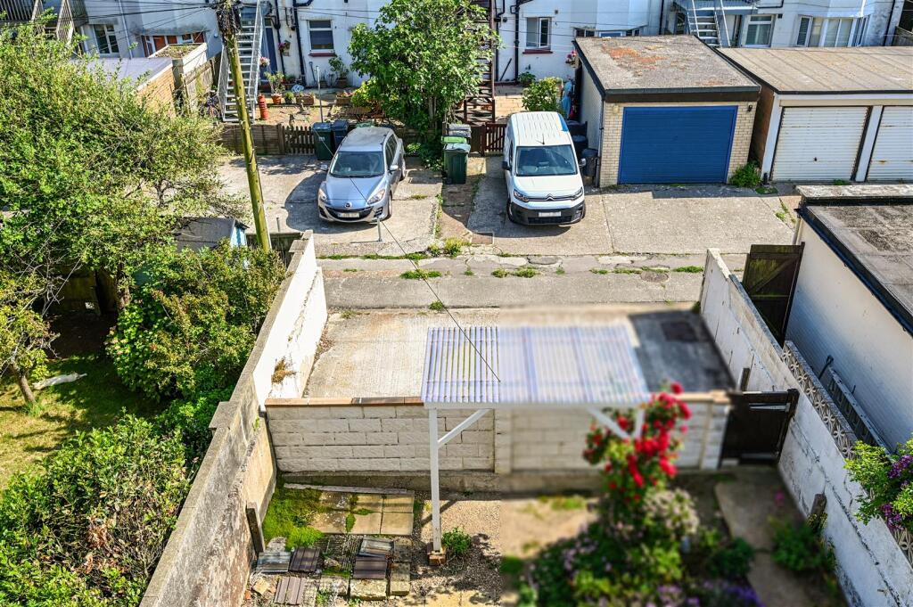 UPPER MAISONETTE - 67 EGERTON ROAD - TN393HL (16).