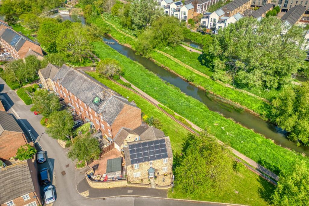 Ewemove Taunton Priory Park (3)