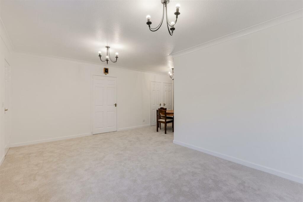 OAKMEAD GREEN (12).jpg