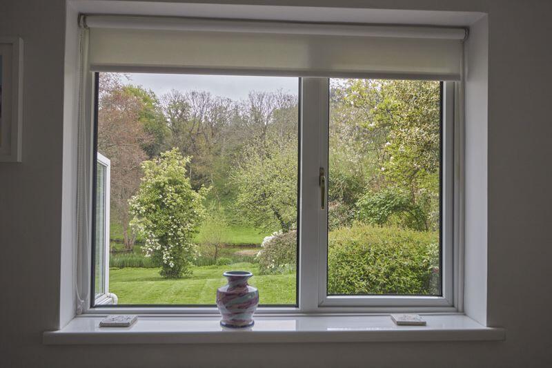 Kitchen Breakfast Room Outlook