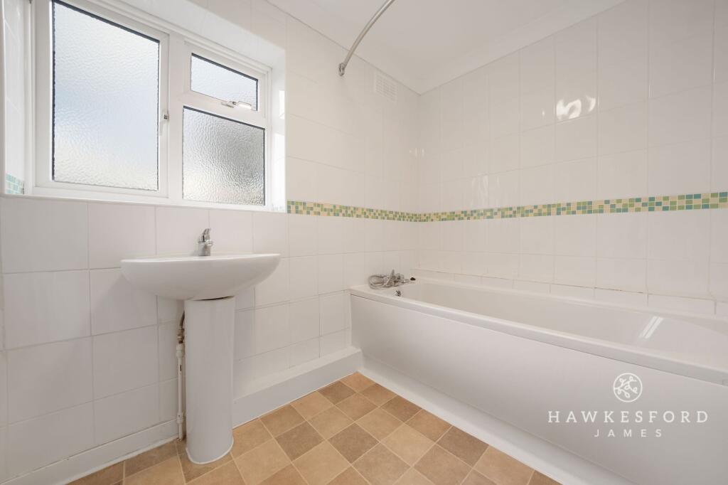 Old Lenham Road, Doddington - Bathroom