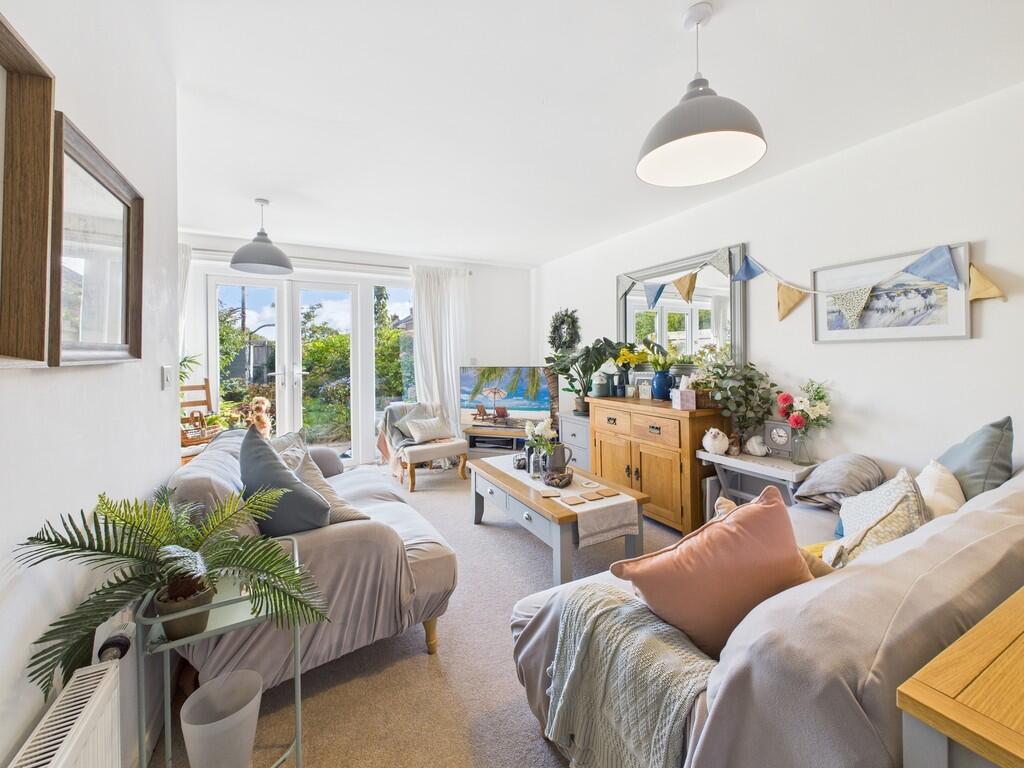 CAM02854G0-PR0447...