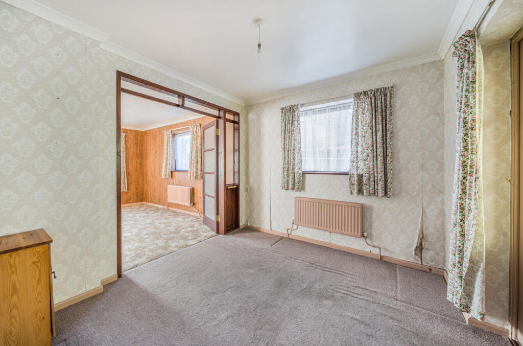 1371447-9-68f8b62...