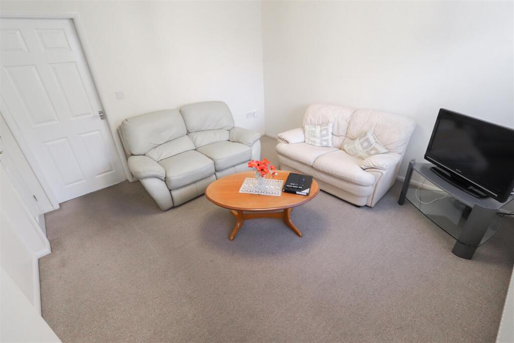 24 Rodyard Way-9.jpg