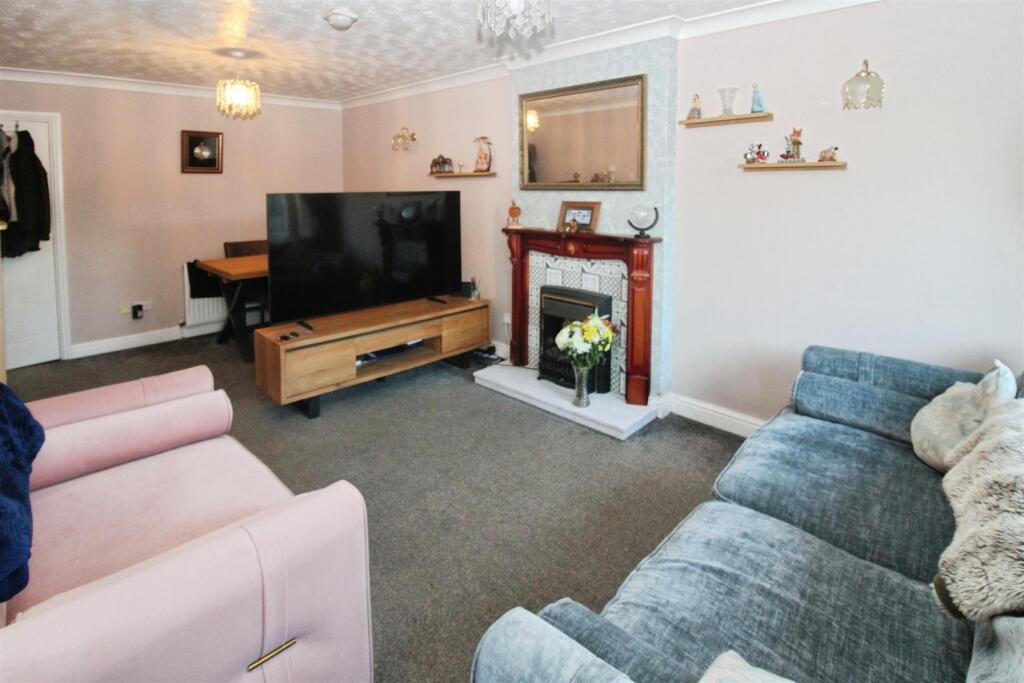 Lounge and Dining Area