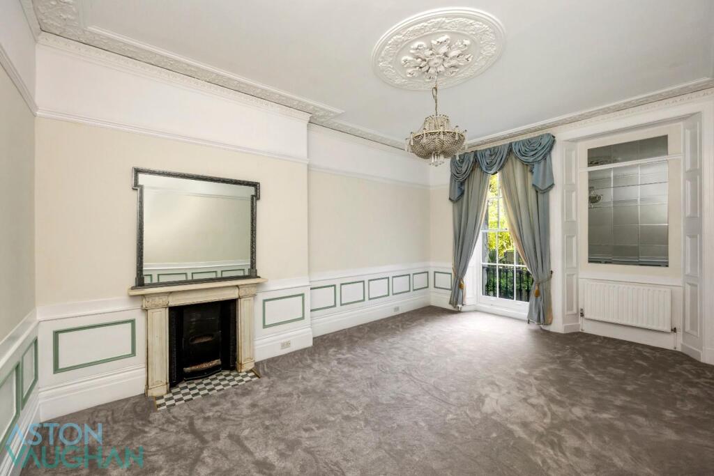 Sussex Square -009.JPG