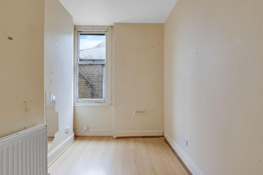 14-3b88JHPropWorld - 63b Sydenham Road - 40-medium