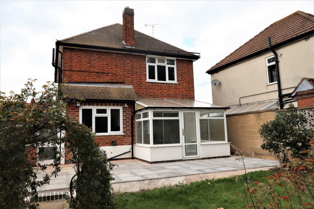 11 - Back of property.JPG