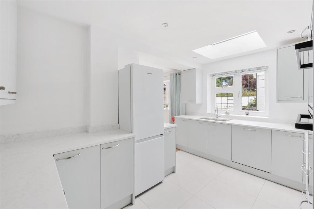 WARREN ROAD, 154  (12).jpg