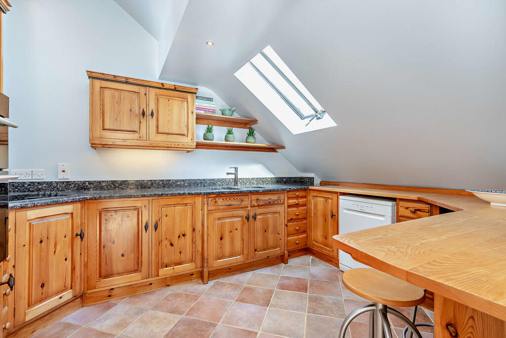 8640015-interior0...