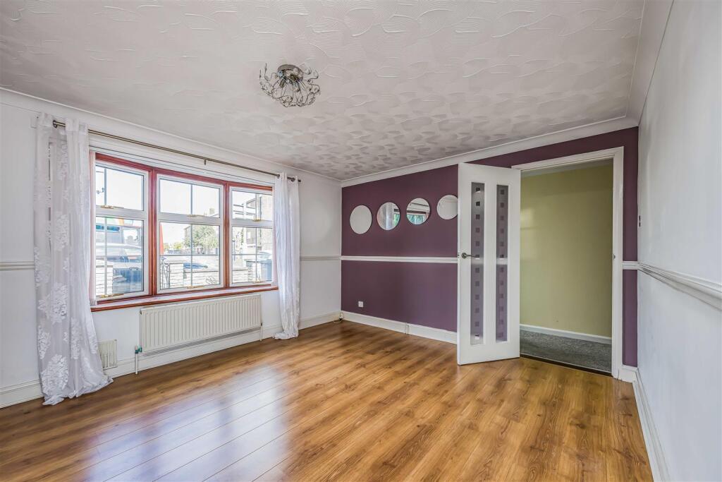 300 Locksway Road, Southsea-Small-PorticoMarketing