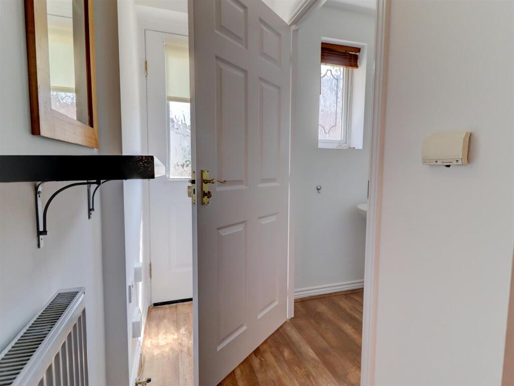 Hallway/WC