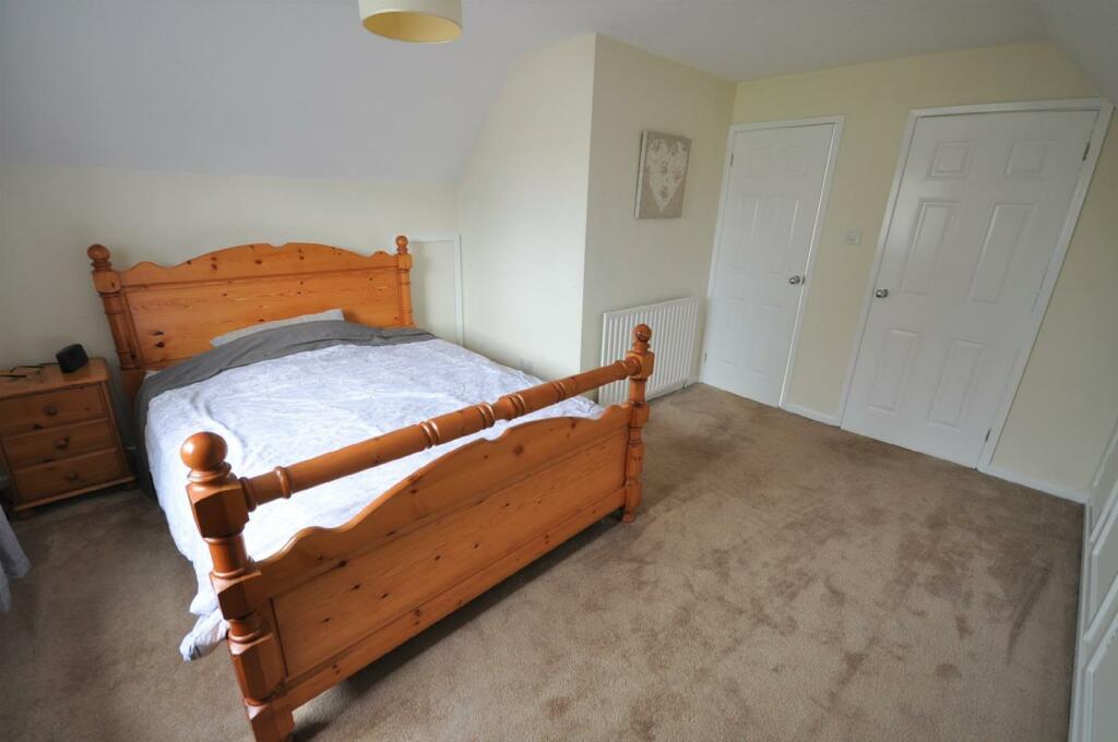 Master Bedroom (First Floor)