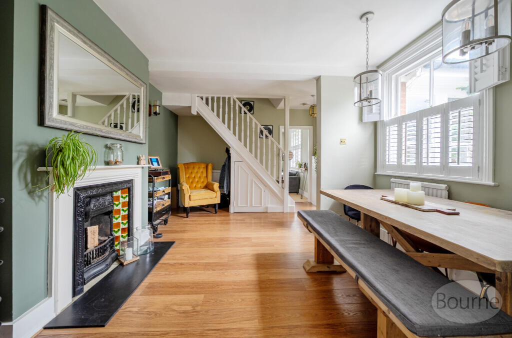 f8777038-9b30-425...