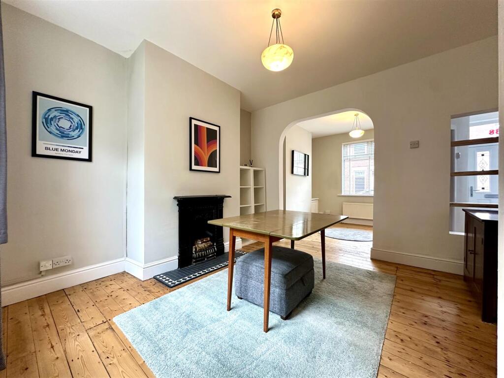 Dining Area Aspect 3