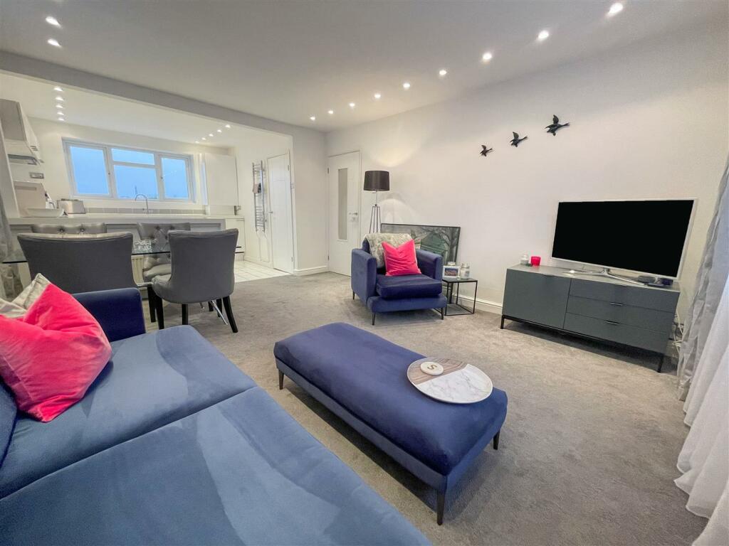 tlc_7ed22f16-fe2a-476a-844c-6a97e79832d7_fba9bef.j