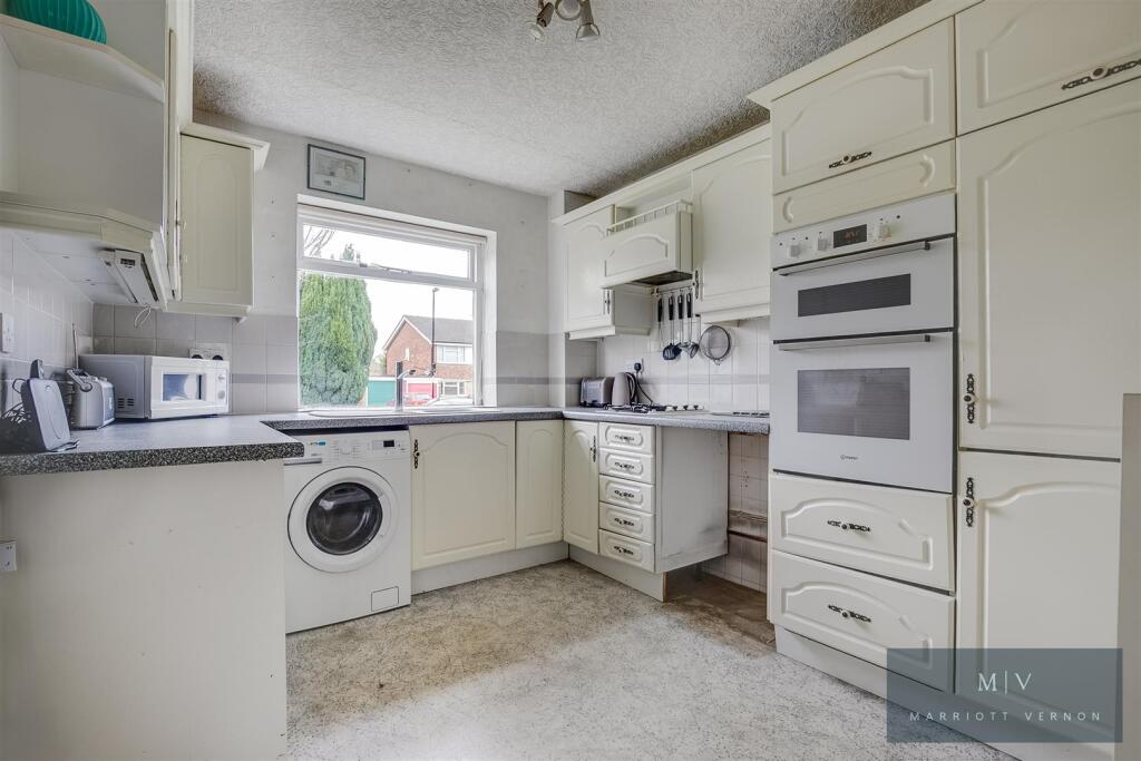 Hurstbourne Priors 22 MV-6.jpg