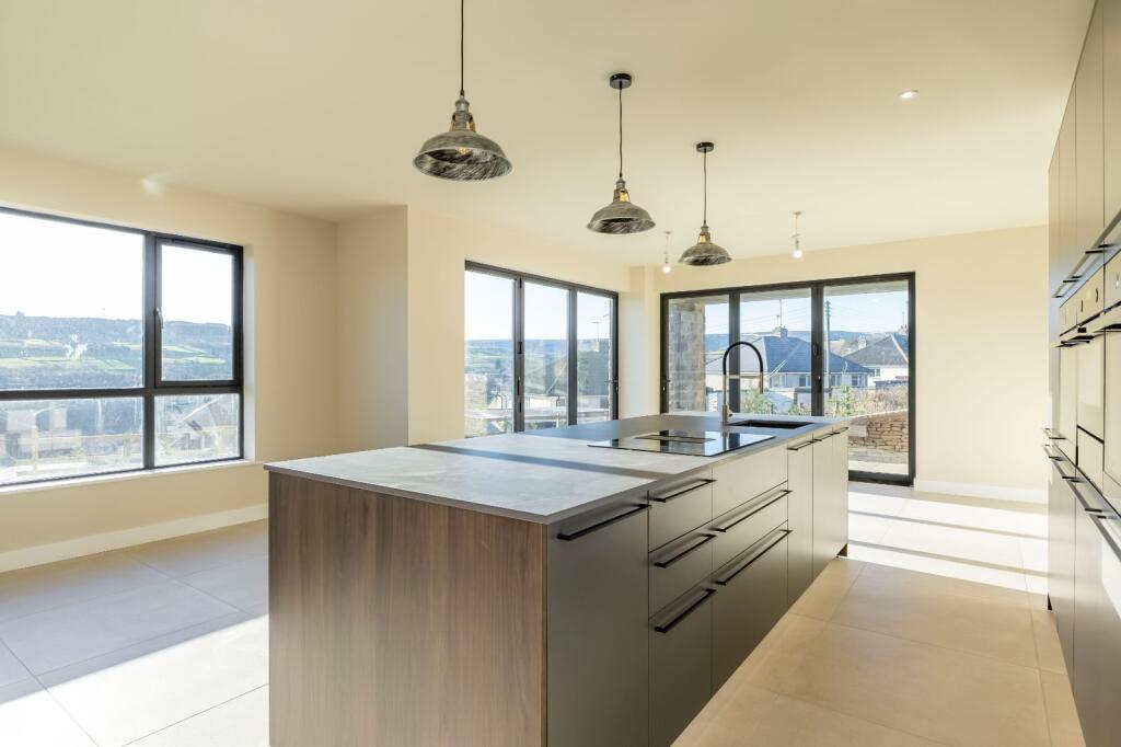 Dining/Kitchen