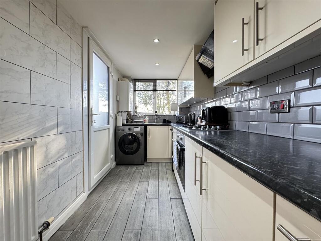 IMG_4929 (Large).JPG