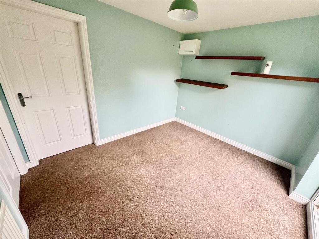 Dining room 2.jpg