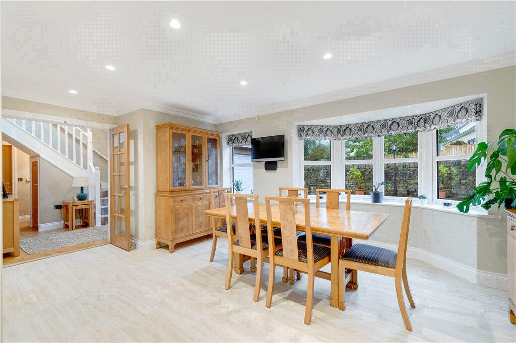 Spacious Dining Area
