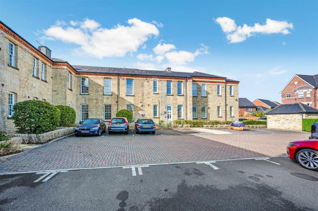 GLADSTONE HOUSE-22.jpg