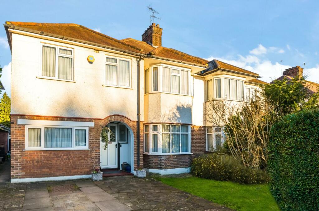 Davidson Frost-Wellings, DFW, Whitchurch Gardens, 