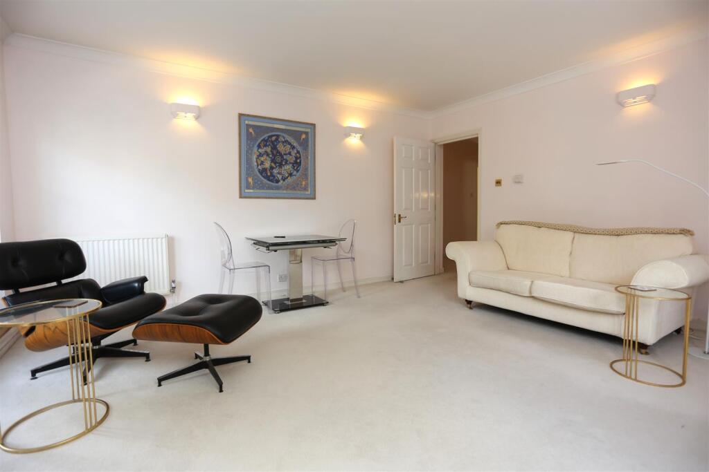 22 Vanbrugh Crt new25 (13).JPG