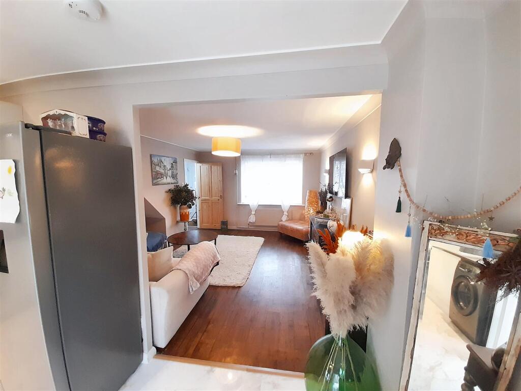 Kitchen living room new.jpg