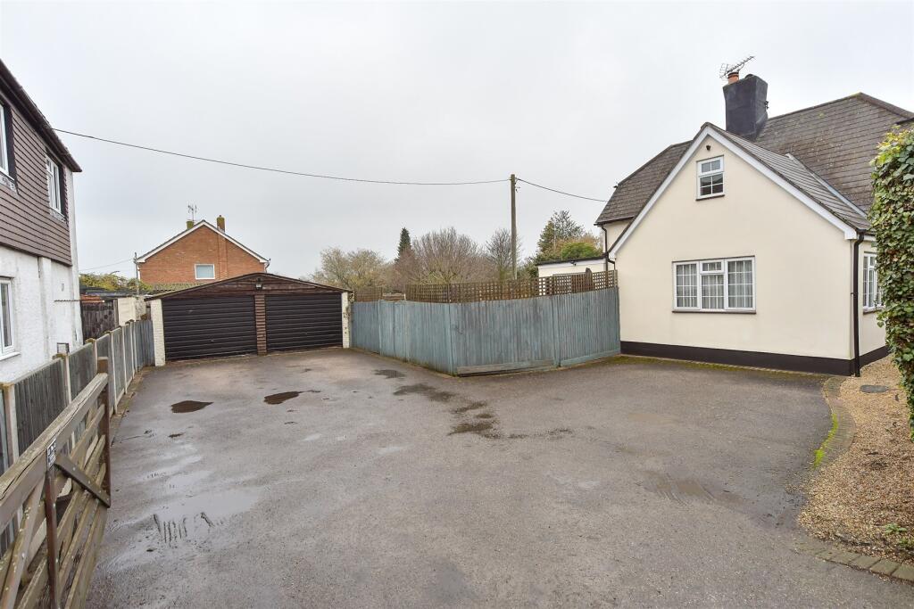 Driveway/Parking