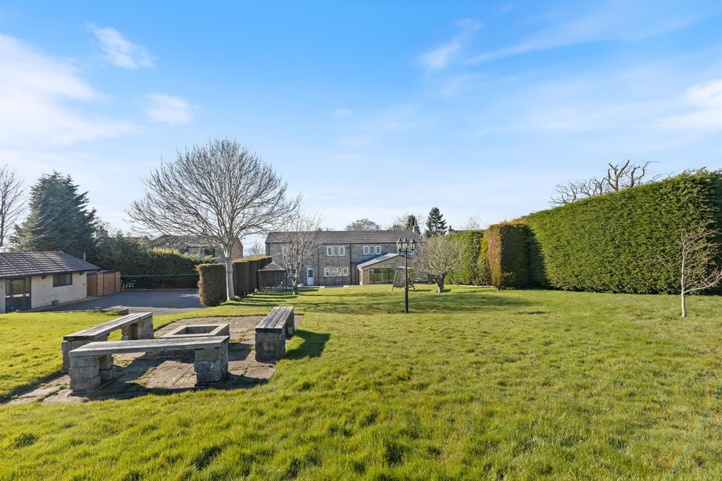 The Orchard, Far Common Rd, Mirfileld 53_297.png