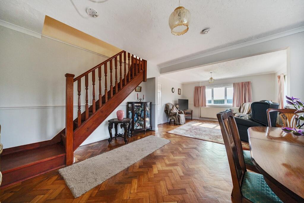 Lounge with stairs.jpg