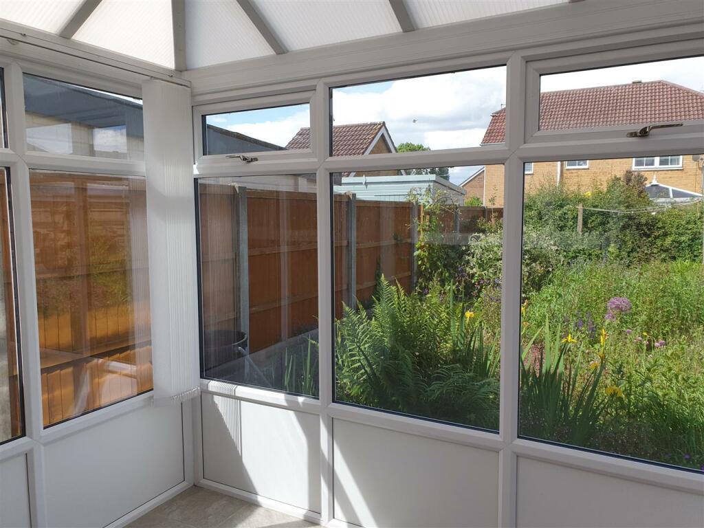 GARDEN ROOM