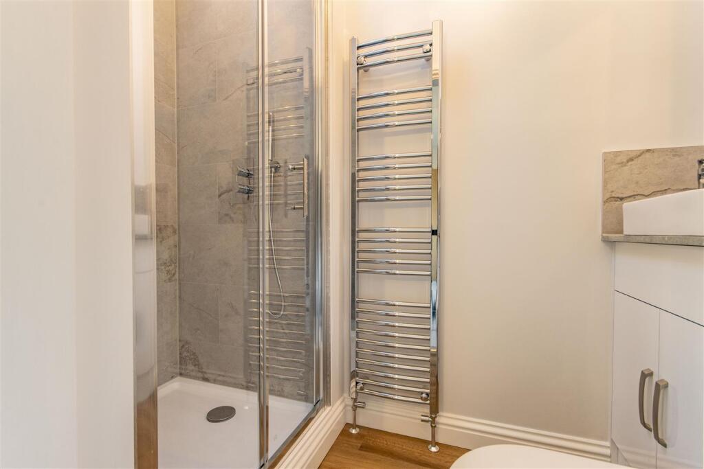 En Suite Shower Room