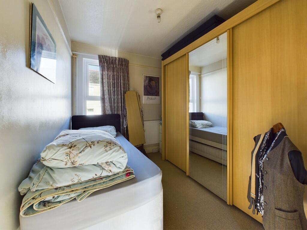 CAM03974G0-PR0090...