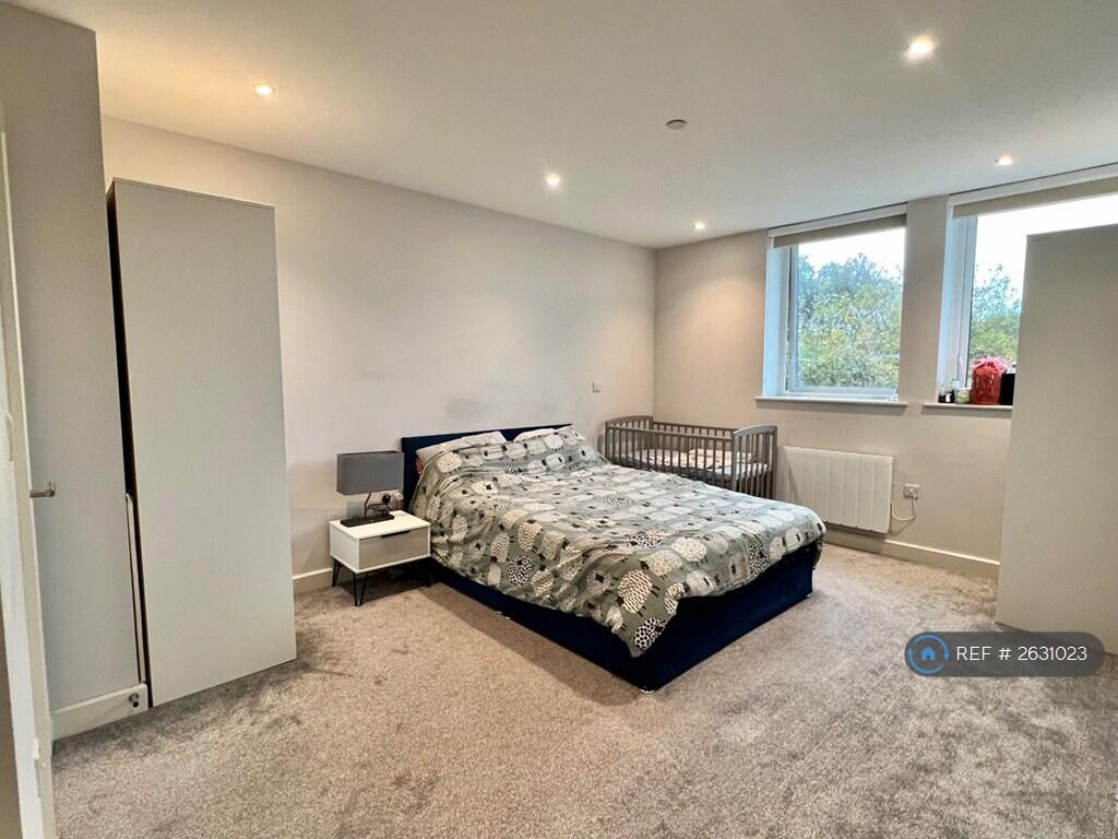 Main Bedroom With En-Suite