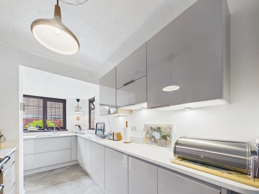 CAM05068G0-PR0051...